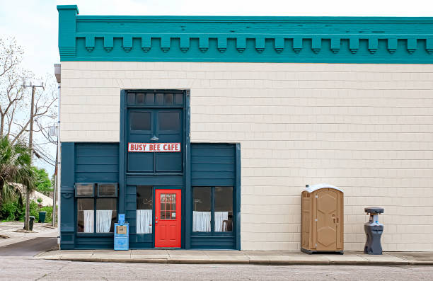 Best Porta potty delivery and setup  in Aberdeen, WA